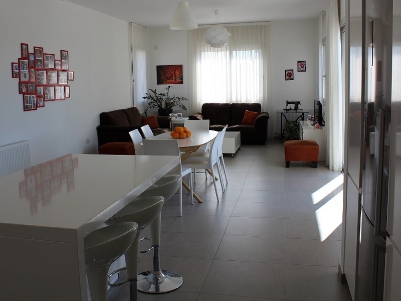 Informal Sitting / Dining Area / Kitchen