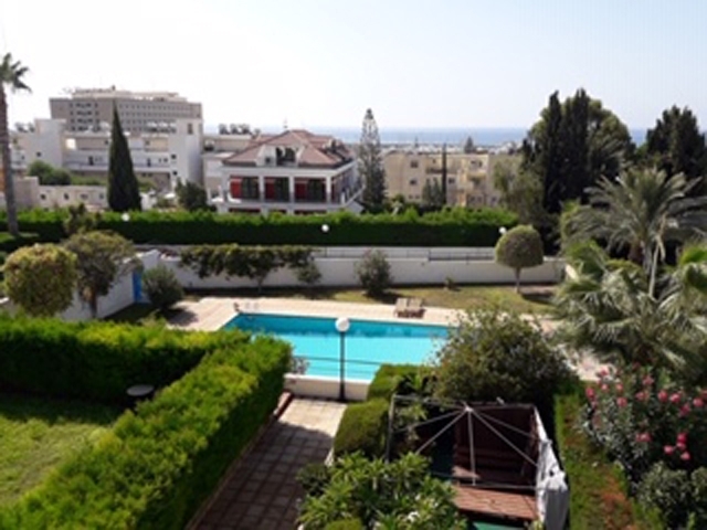 Pool / Sea Views