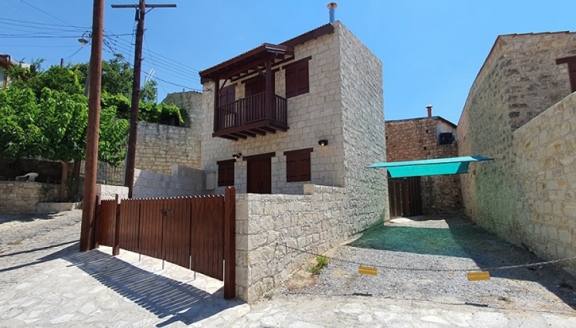 NEW 3 BEDROOM STONE HOUSE IN LOFOU VILLAGE, LIMASSOL ***SOLD ***