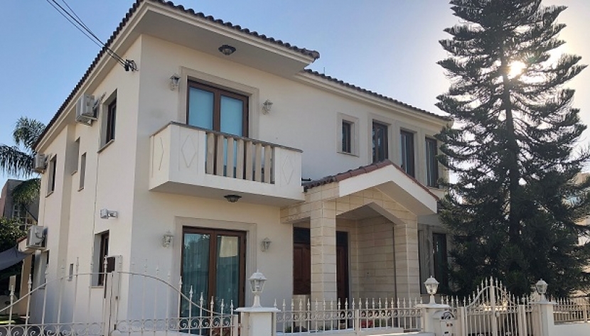 LAMCD-HRENT-003 4 BEDROOM HOUSE FOR RENT IN LARNACA