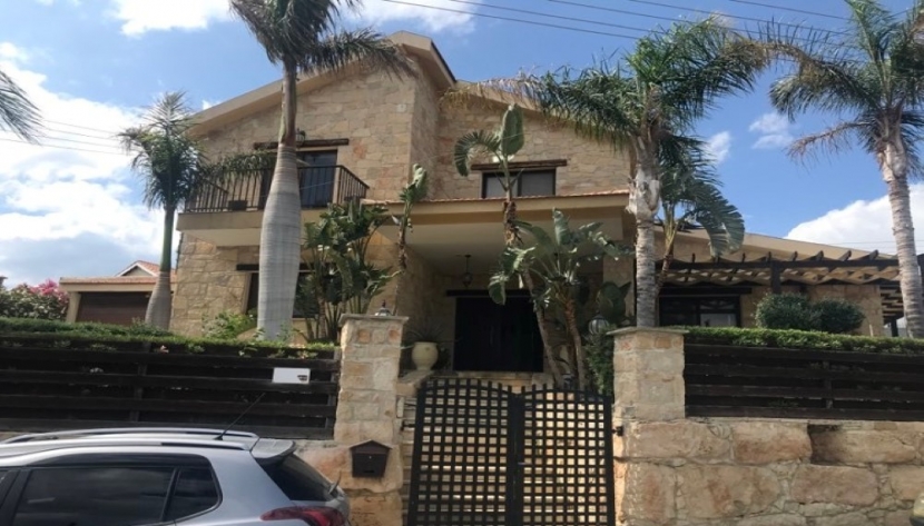 LMON-HRESB-6584 3 BEDROOM HOUSE IN MONAGROULLI ***UNAVAILABLE***