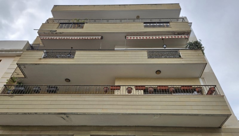 LCCENT-ARESX-113 3 BEDROOM PENTHOOUSE APARTMENT IN LIMASSOL CITY CENTRE ***RENTED***