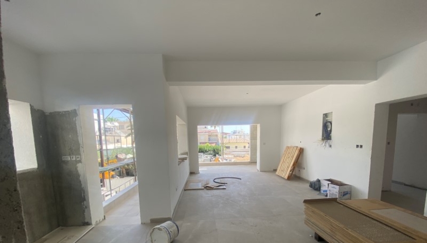 LSPY- AAVGB-7485 2 BEDROOM APARTMENT IN AGIOS SPYRIDONAS AREA ***SOLD***