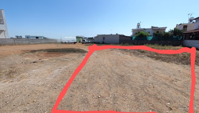 LAXY-PRESM1-7750 RESIDENTIAL PLOT 457 SQ.M. WITH TITLE DEEDS IN XYLOTYMBOU VILLAGE IN LARNACA DISTRICT
