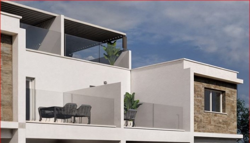 LYPS-HKEDB-7782 3 BEDROOM TOWNHOUSE IN YPSONAS