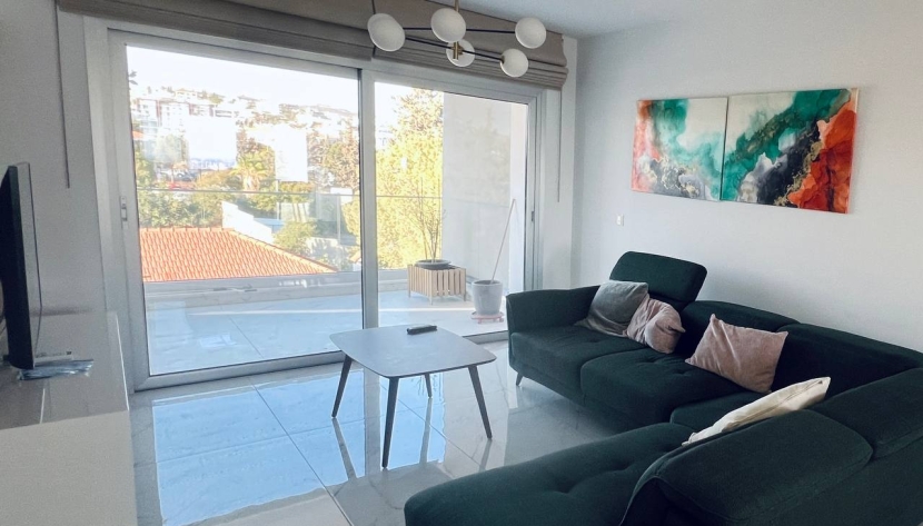 LGEI-ARESQ-173 2 BEDROOM PENTHOUSE WITH ROOF GARDEN IN MESA GEITONIA