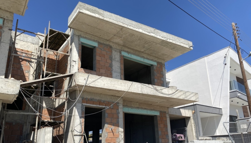 LLLE-HSICB-7853 4 BEDROOM SEMI-DETACHED HOUSE IN LAIKI LEFKOTHEA