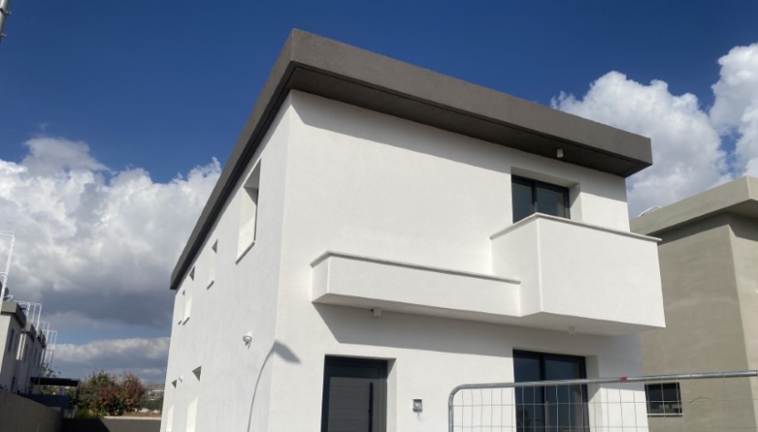 LPOL-HTASB-7864 4 BEDROOM LINK-DETACHED FAMILY HOUSE IN POLEMIDIA