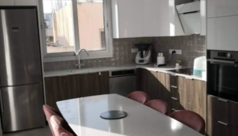 LAANT-ARESQ-7884 2 BEDROOM APARTMENT IN APOSTOLOS ANDREAS 