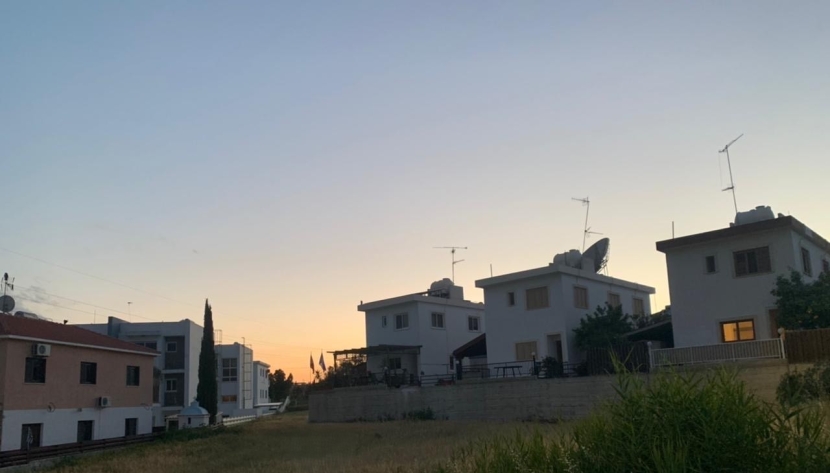 LORO-PRESM1-7885 RESIDENTIAL PLOT WITH TITLE DEED IN OROKLINI