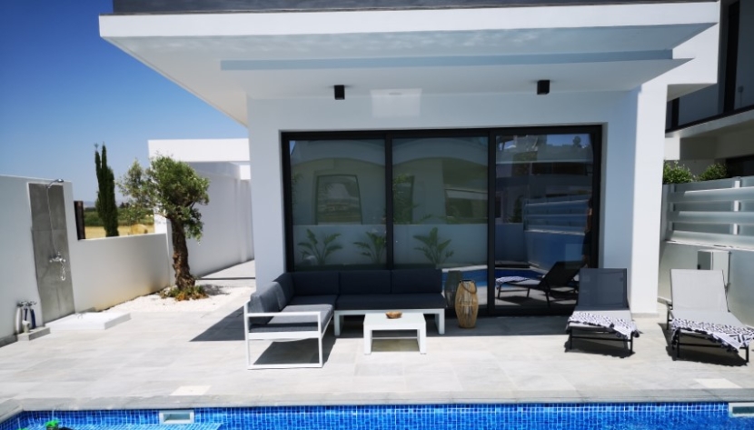 LLIV-HLLSM1-7887 4 AND 5 BEDROOM VILLAS IN LIVADIA